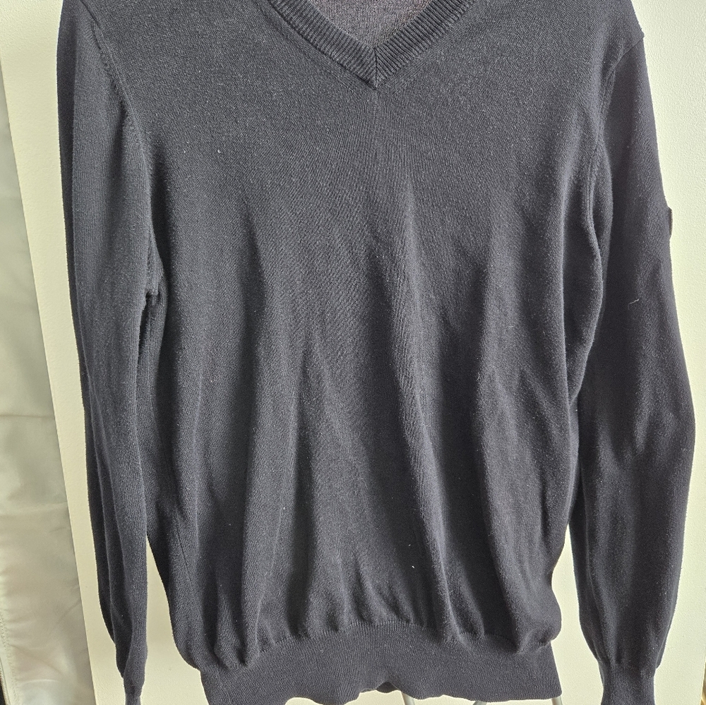 Sweater - Picture 2 of 3